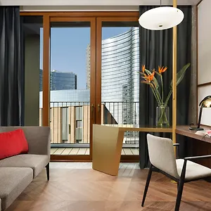 Verticale | Esperienze فندق ميلان