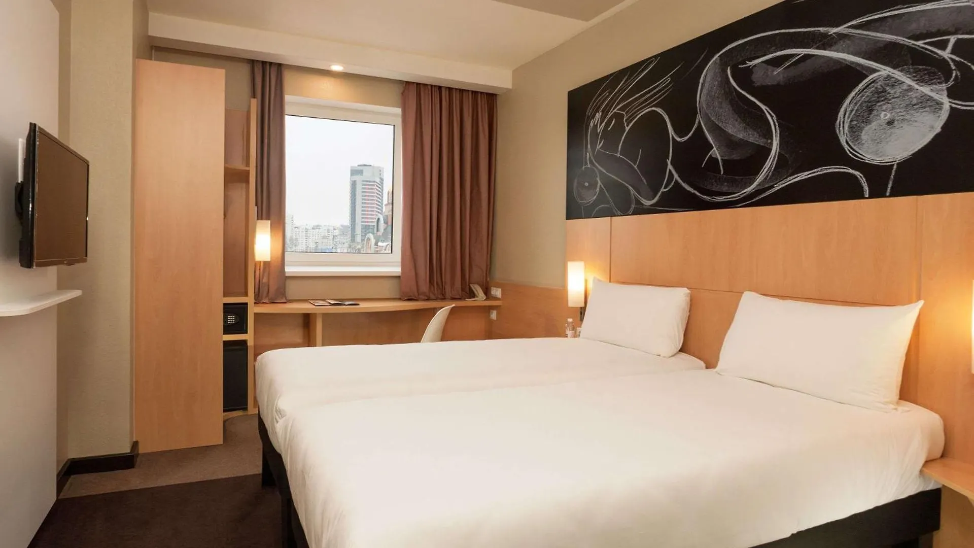 Ibis Kyiv Railway Station Hotel