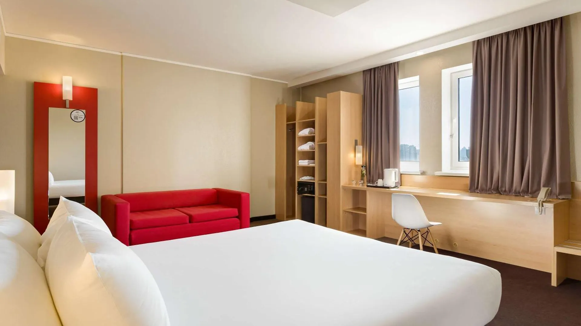 Hotel Ibis Kyiv Railway Station