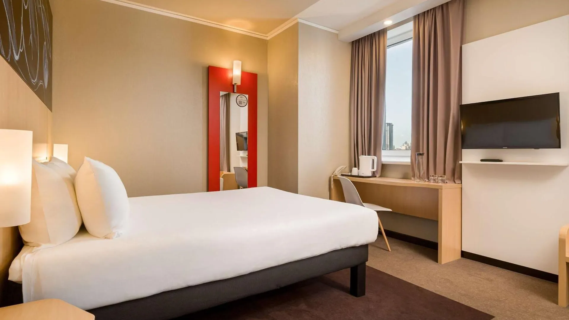 ***  Hotel Ibis Kyiv Railway Station Ukraine